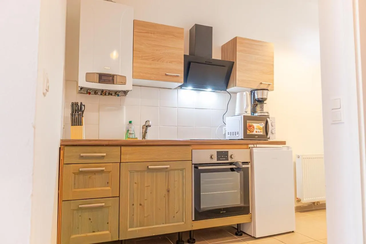 Comfortable Urban Apartment: 2Br Prime Location Wenen Appartement